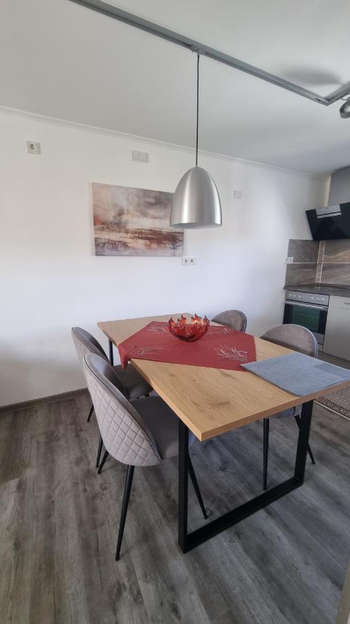 Unter Der Linde Apartment ซังคท์เวนเดล ภายนอก รูปภาพ